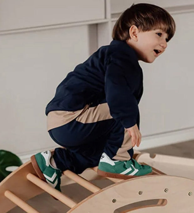 <strong>BØRN</strong>